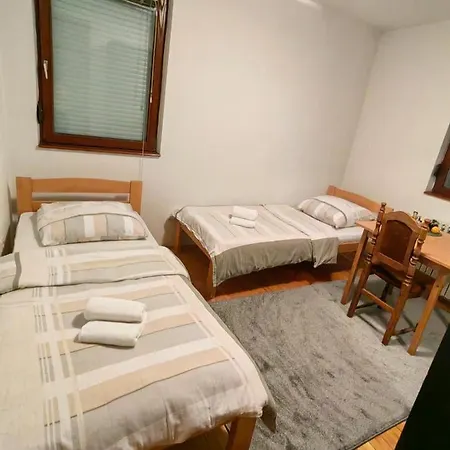 Apartman Trg بيت ضيافة Vranjes